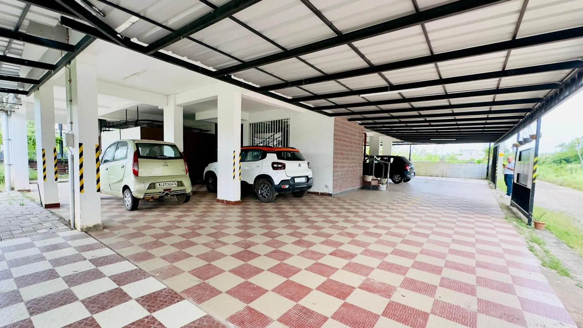 Veu Ragamalika Cochin Near Lakeshore Hospital Kochi India
